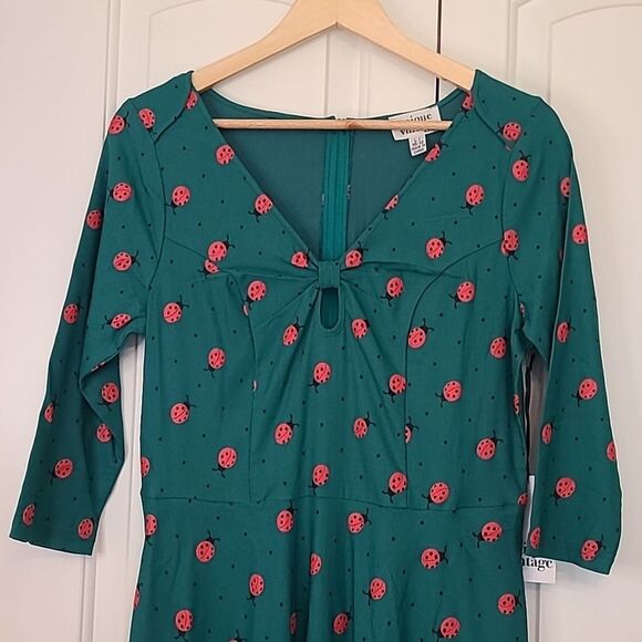 Unique Vintage Green Dress Red Lady Bug Print Key Hole Neck Size 10-12 NWT - Picture 2 of 15